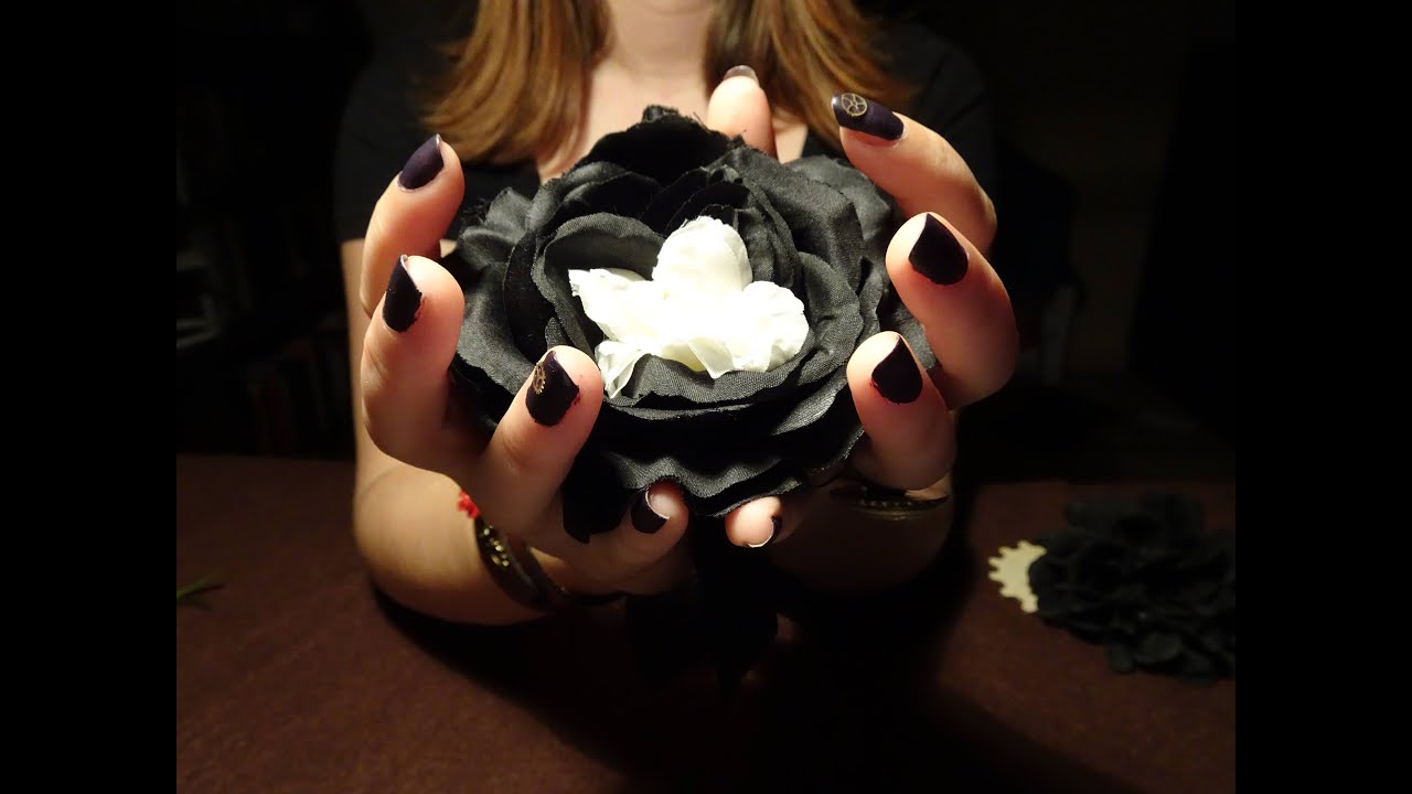 ASMR - Artificial Flowers - Bassy and Crispy Crinkles - Whispered