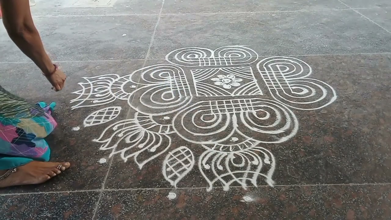 6 January 2026.Dhanurmasamspecialrangoli#sankrntigeethalamuggulu#easyrangoli#festivalrangoli