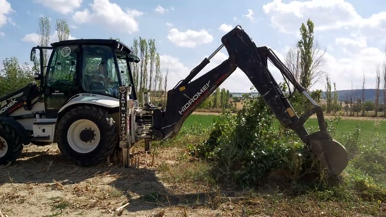 Hidromek 102B Supra Tarlada || Hidromek Backhoe Loader Tractor Digger 4x4 Kepçe