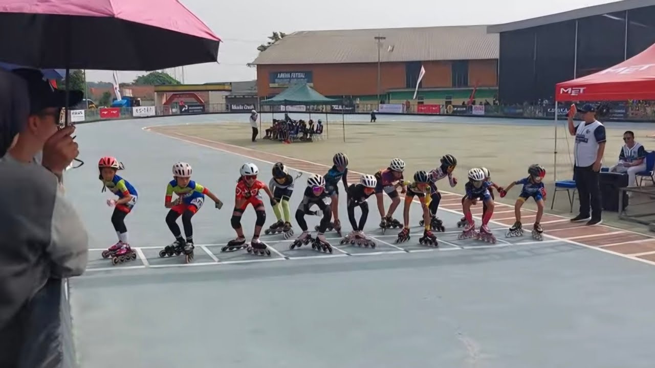 Banyak yang CIDERA Elim 3000m Speed KU B Putri - Lomba Sepatu Roda NASIAONAL GNR Open 2025 Bekasi