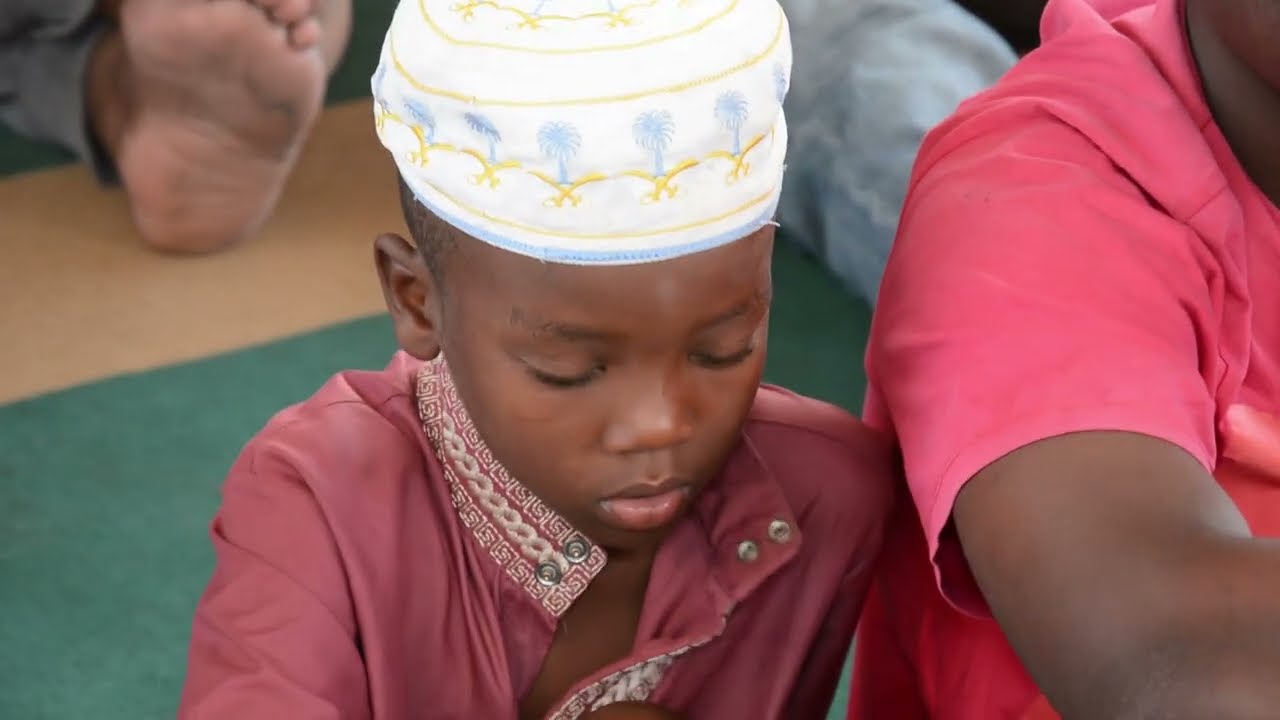 UMUHIMU WA KUTOA SADAKA KATIKA UISLAM