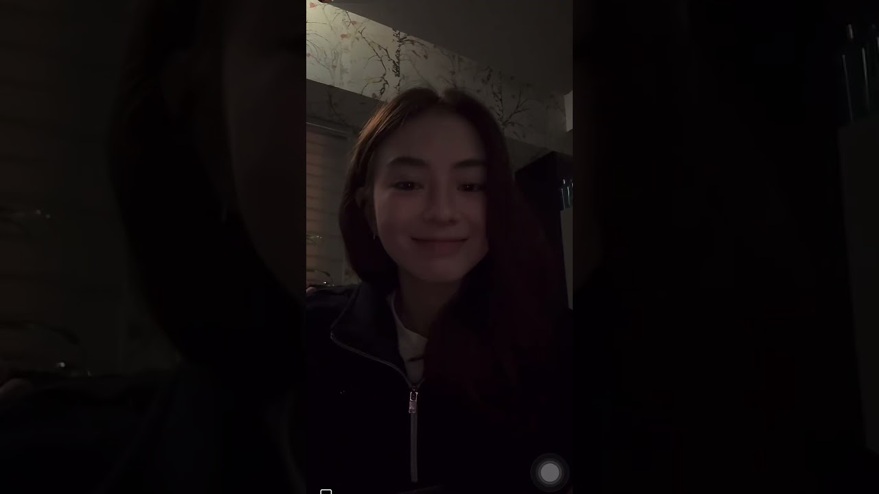 Fyang live today and she’s glowing as always. #Fyang #Sofiasmith #JMfyang #jm #Sofia 