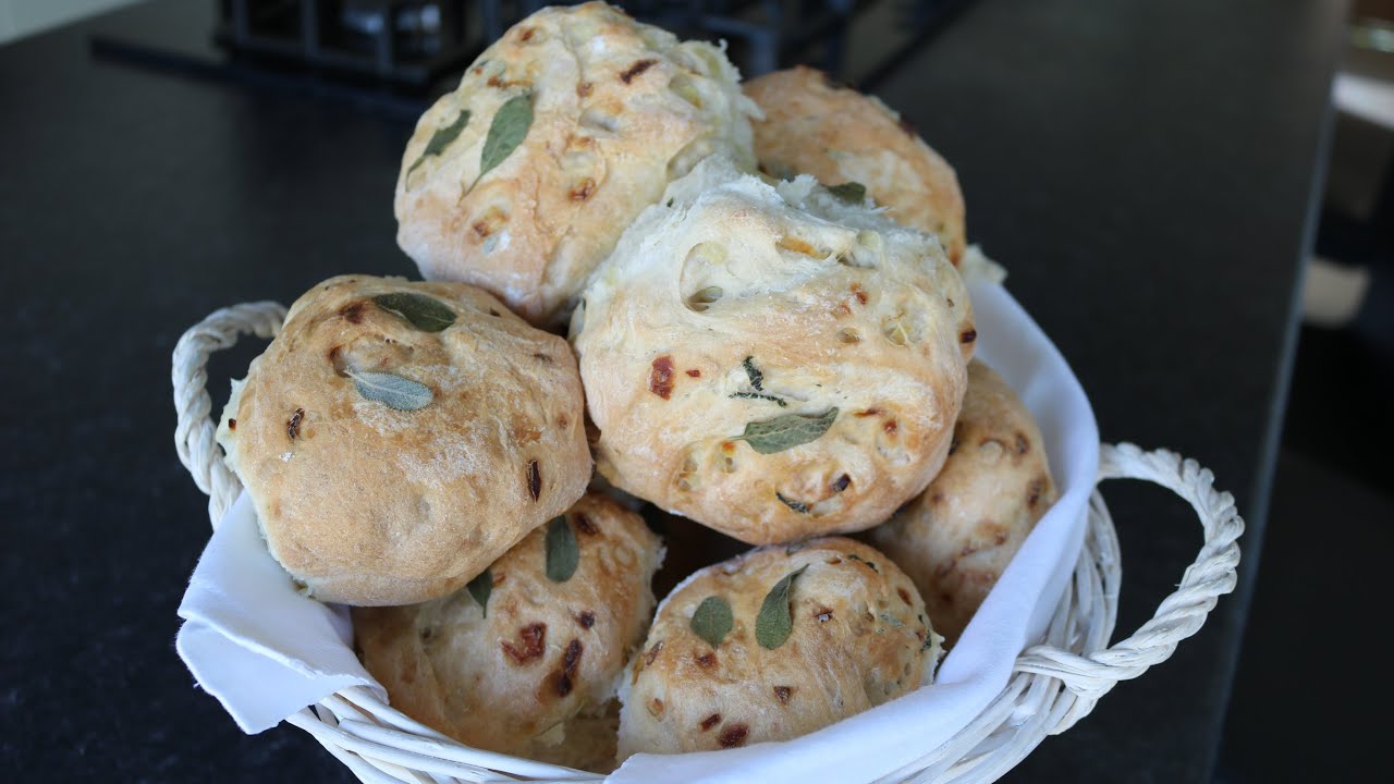 Sage & Onion Bread Rolls / Tear and Share / Perfect for Parties