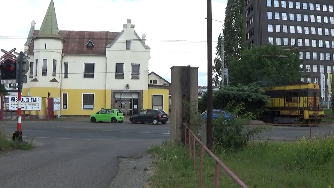 Železniční přejezd / railroad crossing - Ústí nad Labem - vlečka SPOLCHEMIE (CZ) - 16.6.2023
