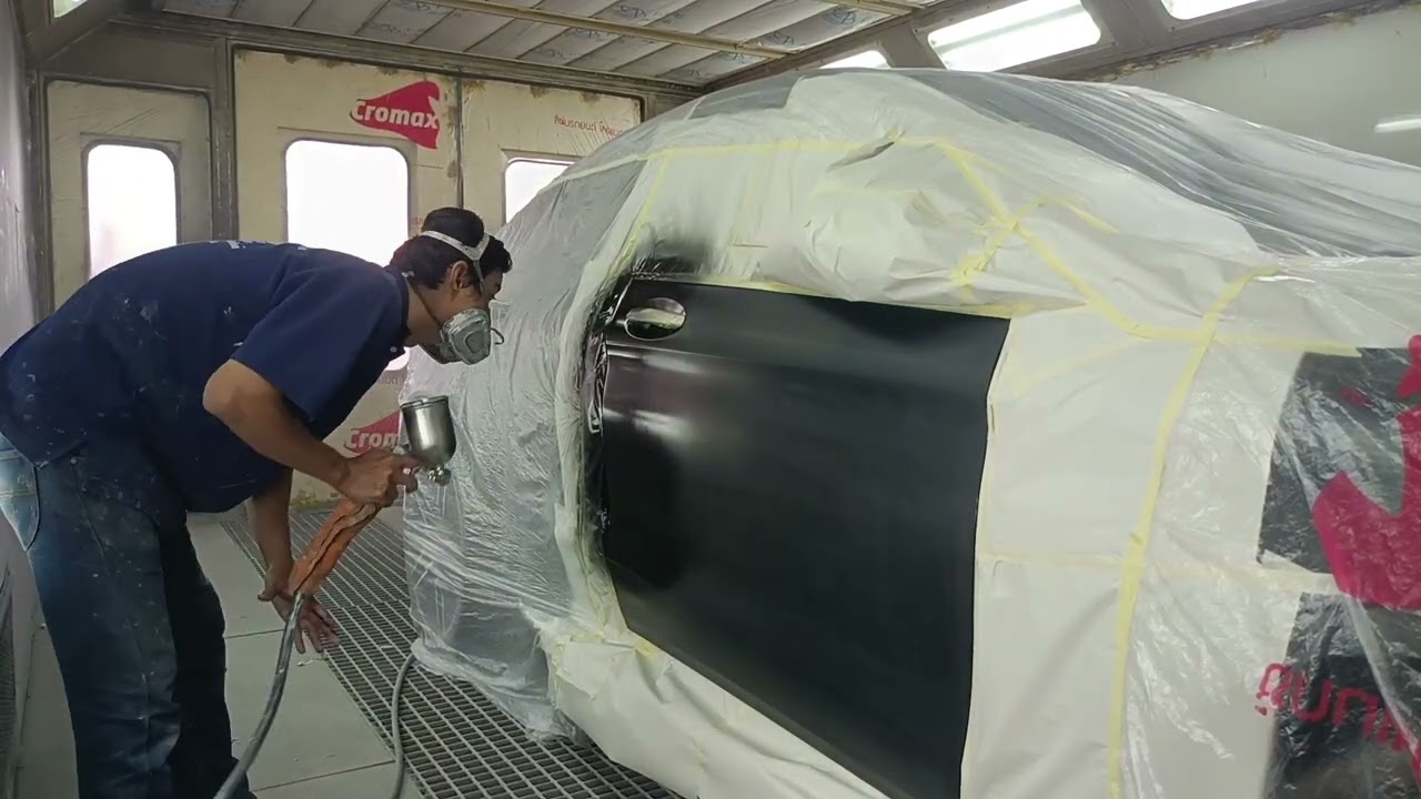 ကားဆေးမှုတ်အနုပညာကားဆေးမှုတ်ခန်း (Paint Booth): ကားကို ဖုန်မှုန့်နှင့် ဆေးအရောင်: ကား၏ #kyawzinphyo 