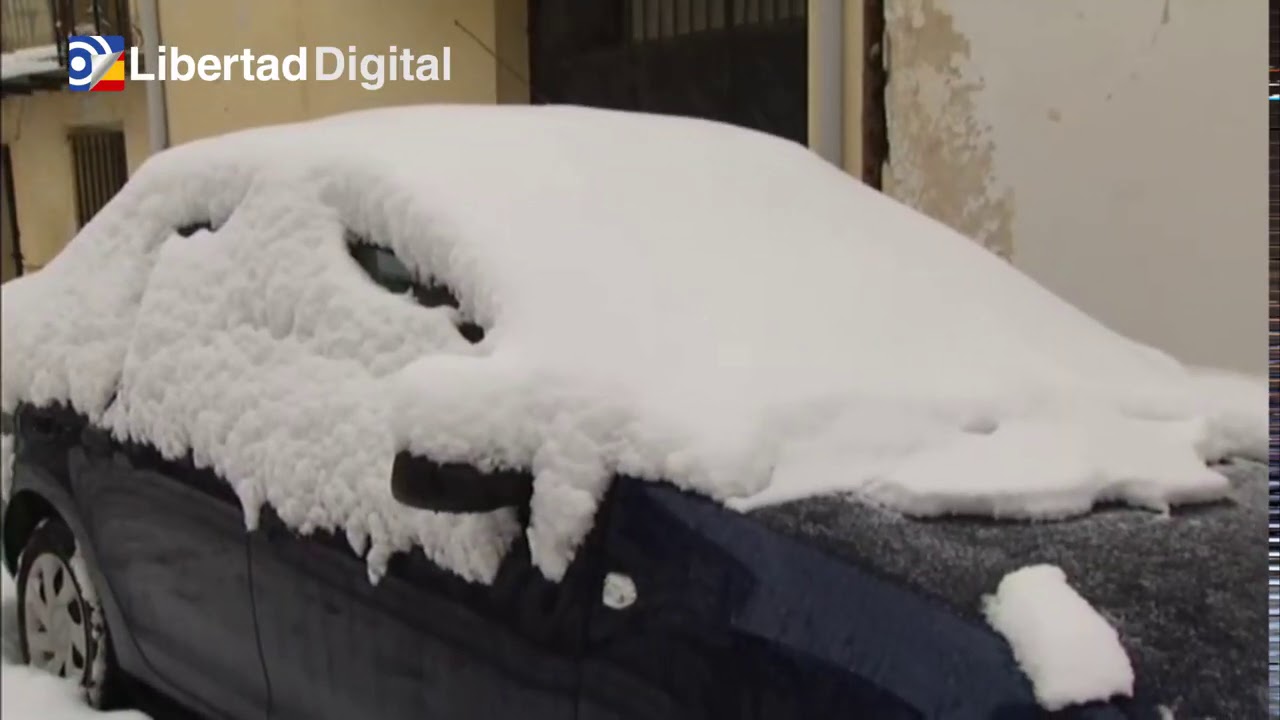 La nieve deja atrapados a casi seiscientos camioneros en la A23 entre Teruel y Castellón