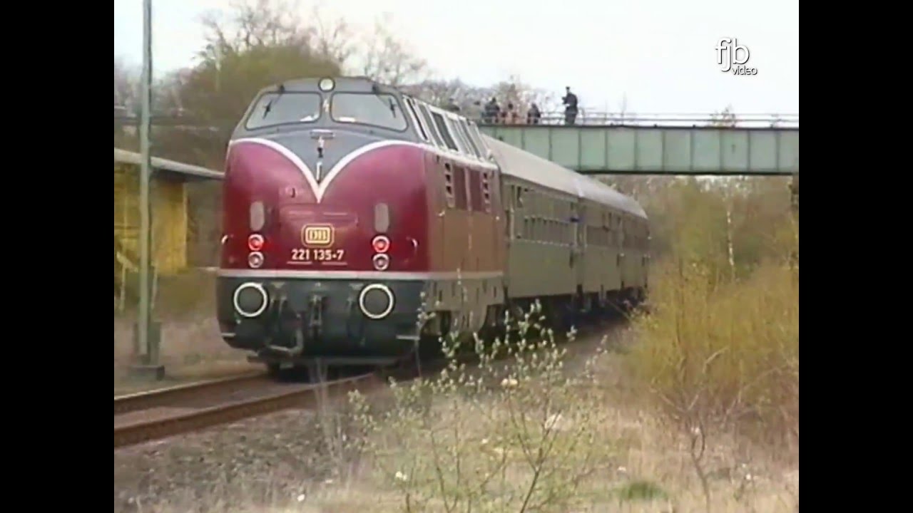 Eisenbahnromantik - Doppelbespannung mit Preu&szlig;ischer P8  und V 200 als Schiebelok