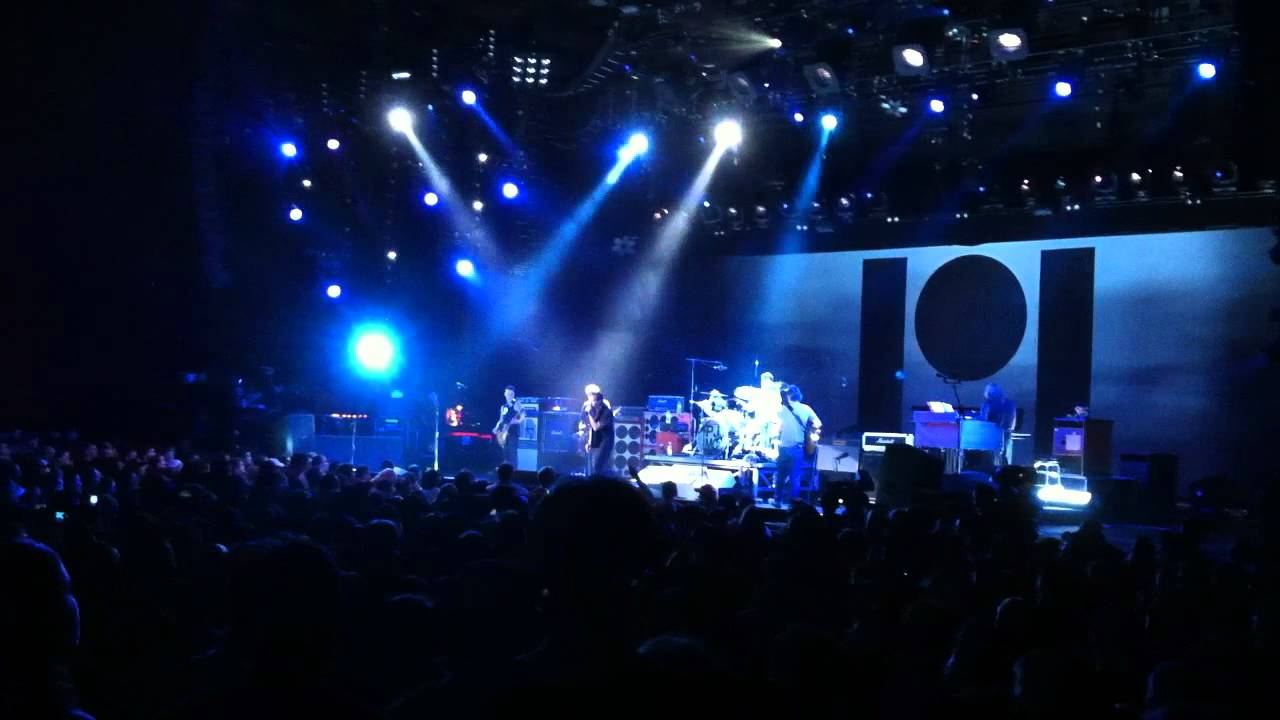 090311 PJ20 Reign O'er Me (That's the crowd yelling 