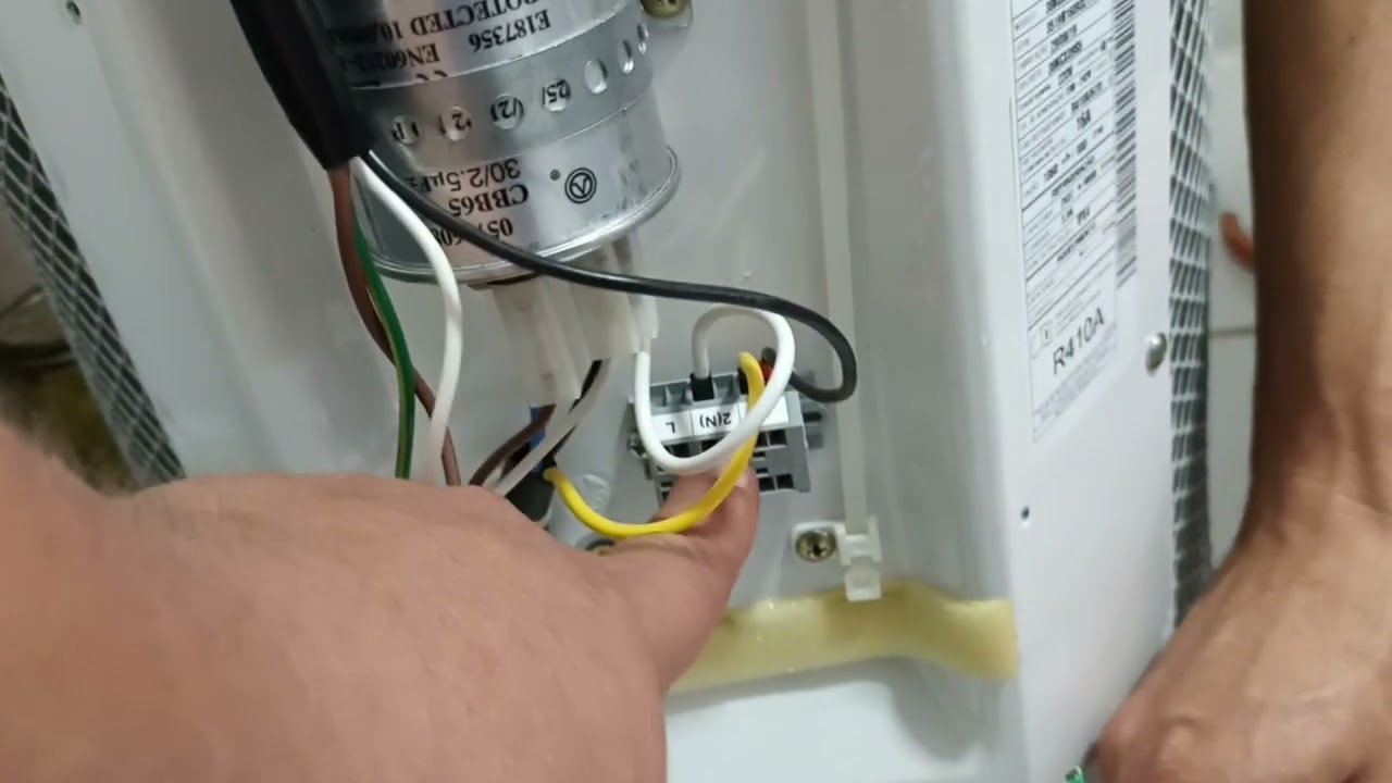 Como pode ser feita a elétrica em ar split que não tem entrada de cabo de alimentação Midea springer