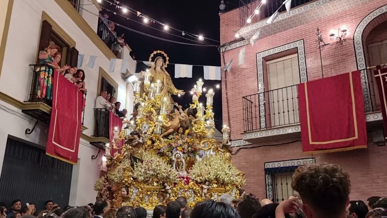 Asunción de Cantillana 2022. C/ Antonio Machado esquina Buenavista.