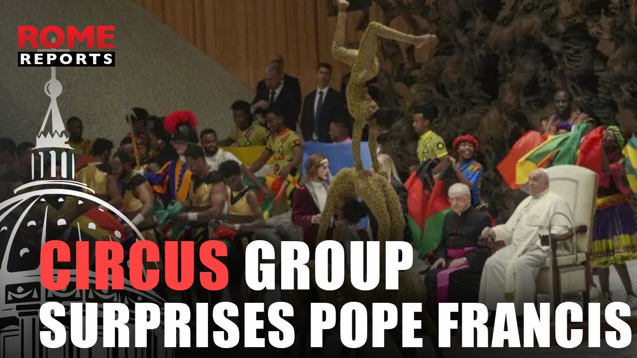 Circus group surprises Pope Francis