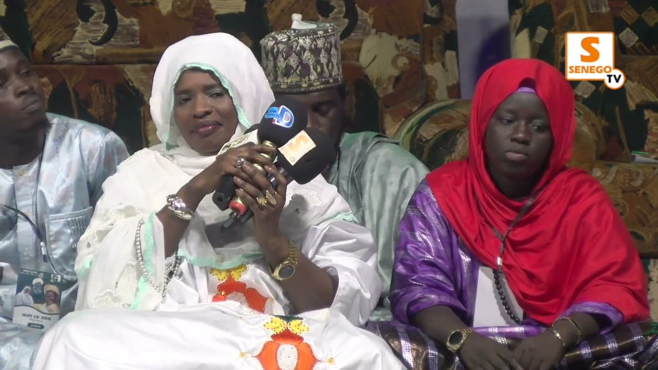Kémtane en pleine pluie au zikr de Aïda Mou Baye , les talibés tombent en transe