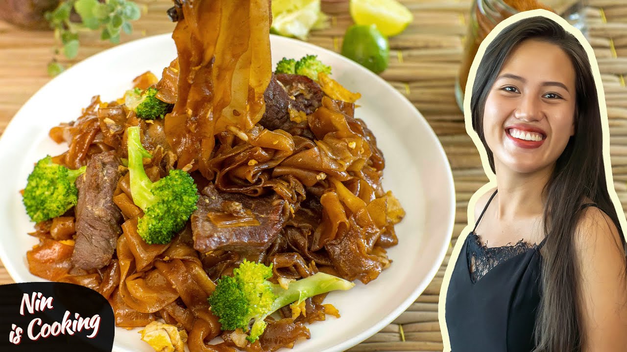 Thai stir-fry noodles: the BEST recipe for Pad See Ew Beef