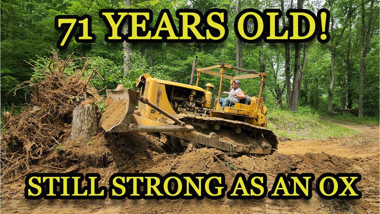 Working The CAT D7 3T Cable Dozer