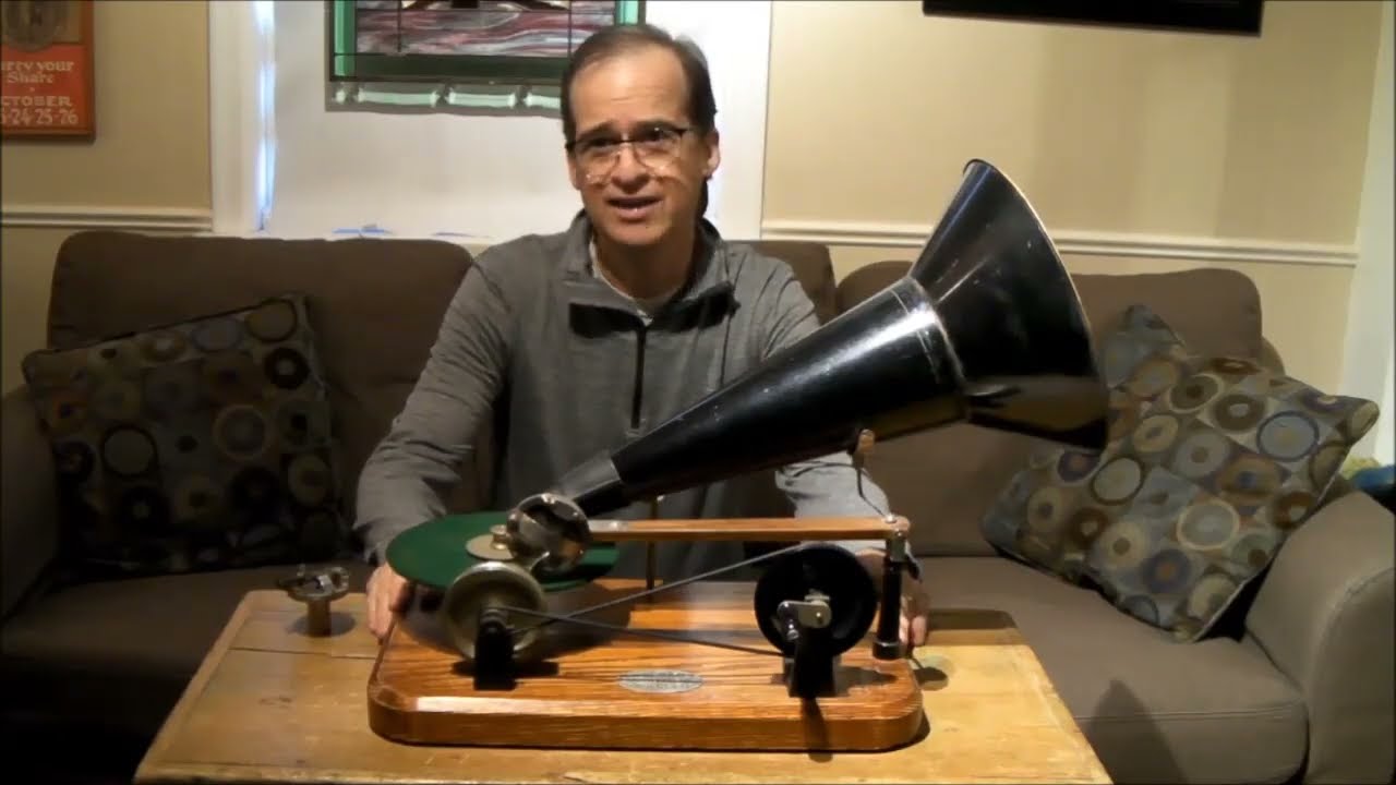 Berliner Hand Driven Gramophones Phonograph