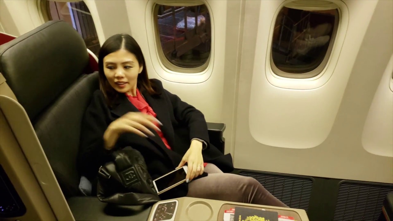 Turkish Airlines Business Class YYZ to IST