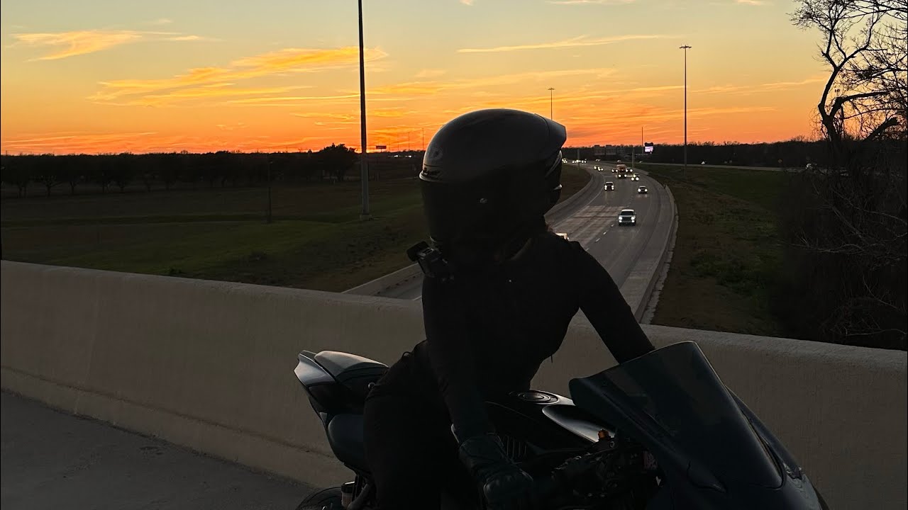 Biker Girl Motovlogs 