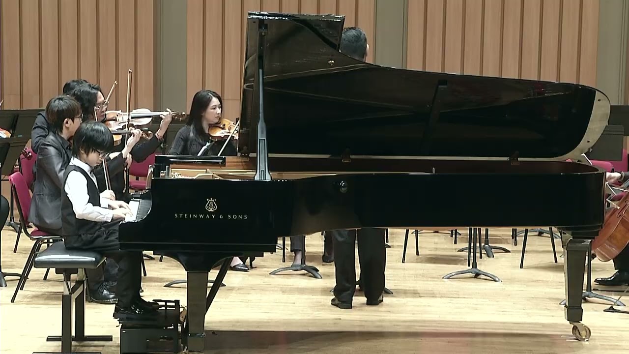 Yu Chi Chen – Joseph Haydn: Piano Concerto in F Major, Hob. XVIII: F2, I. Moderato