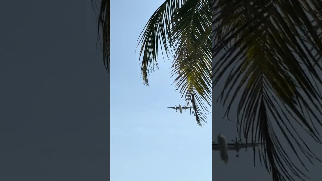 Flugzeug über Diani Beach in Kenya 