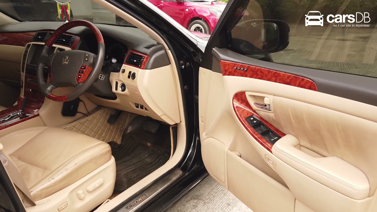 Toyota Crown Royal Saloon 2003