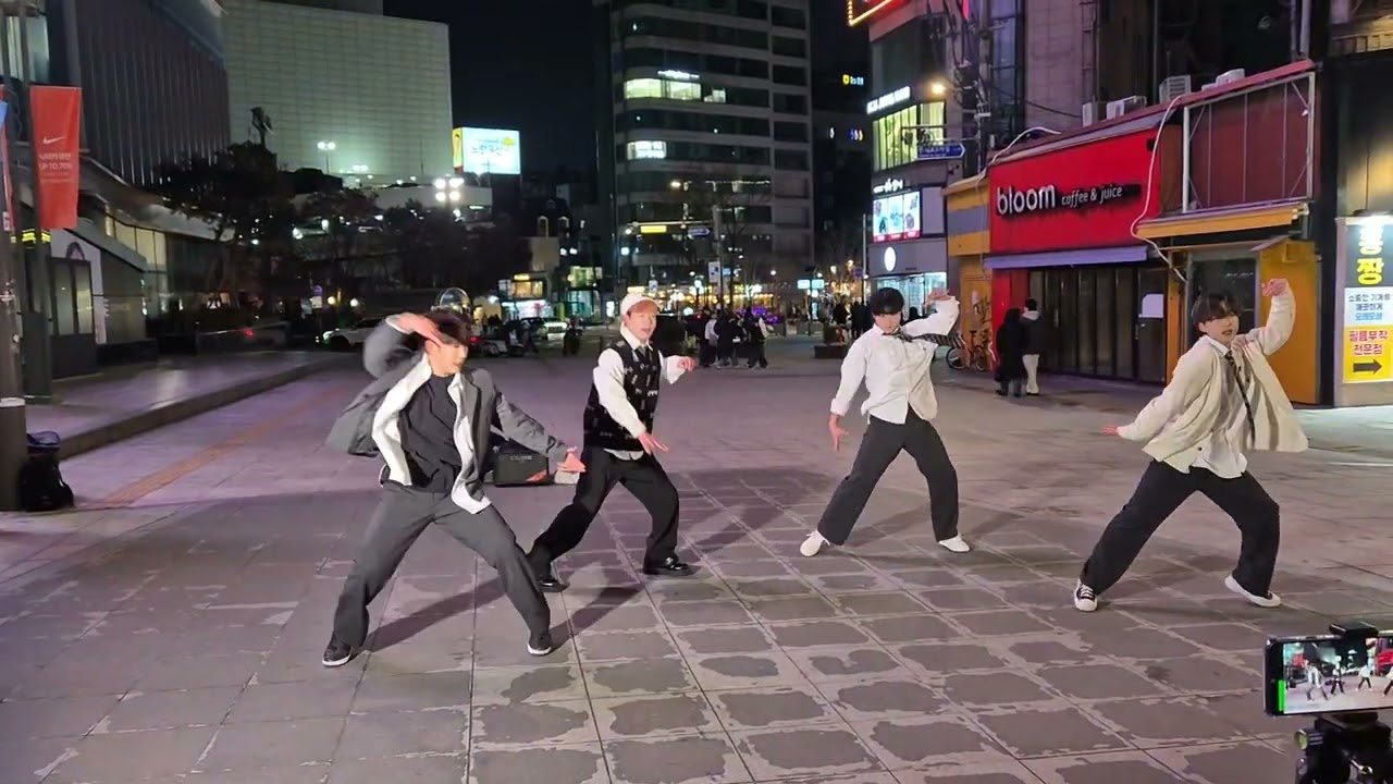 20240301 190941 #니즈 #NEEZ 신촌 버스킹 Sinchon Busking