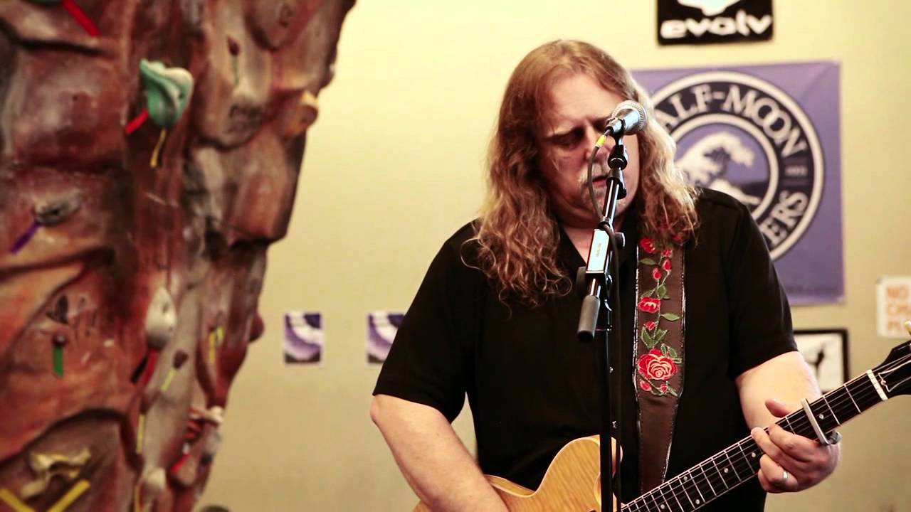 Warren Haynes Presented by Half-Moon Outfitters - Into the Mystic & Soulshine