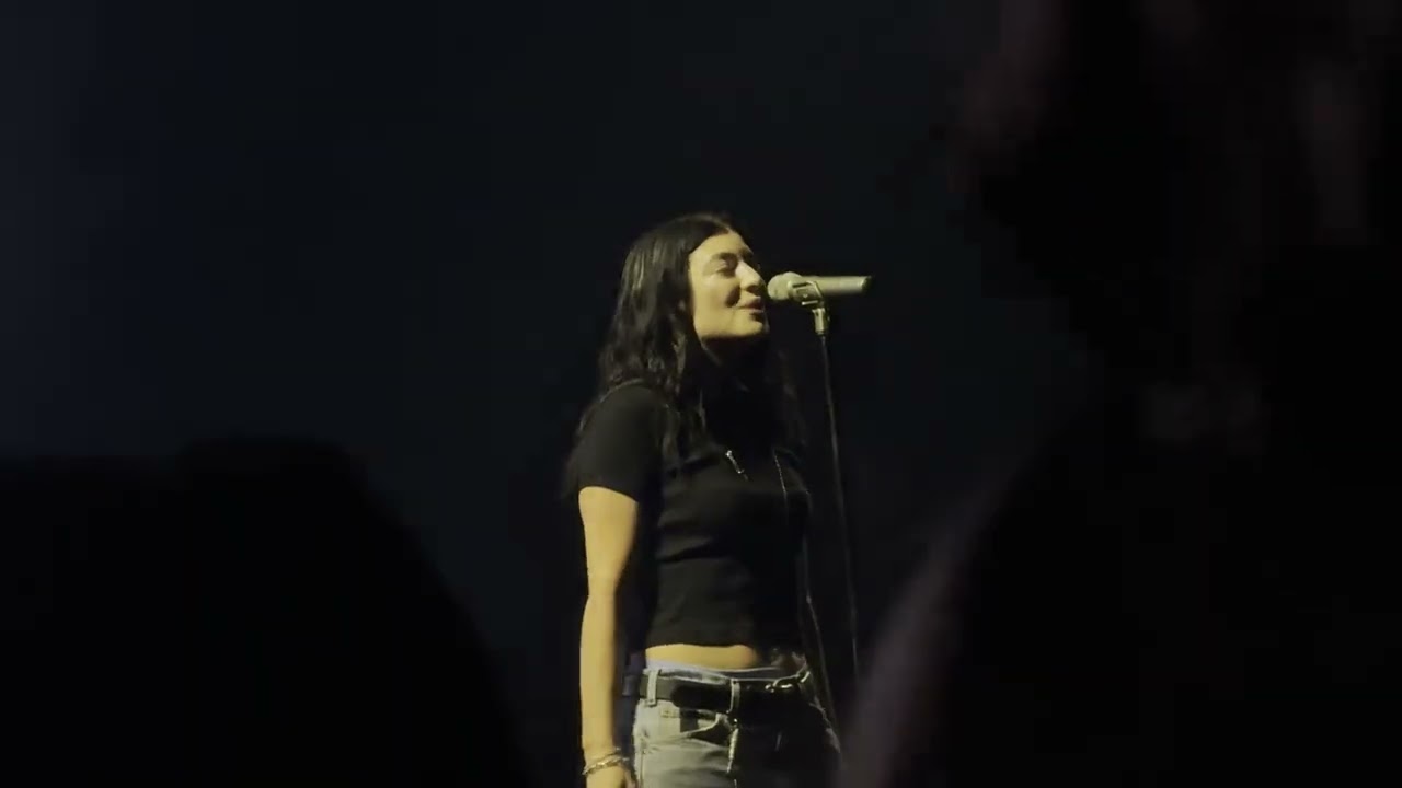 Lorde - Royals - 2025-10-12 - Minneapolis, Minnesota