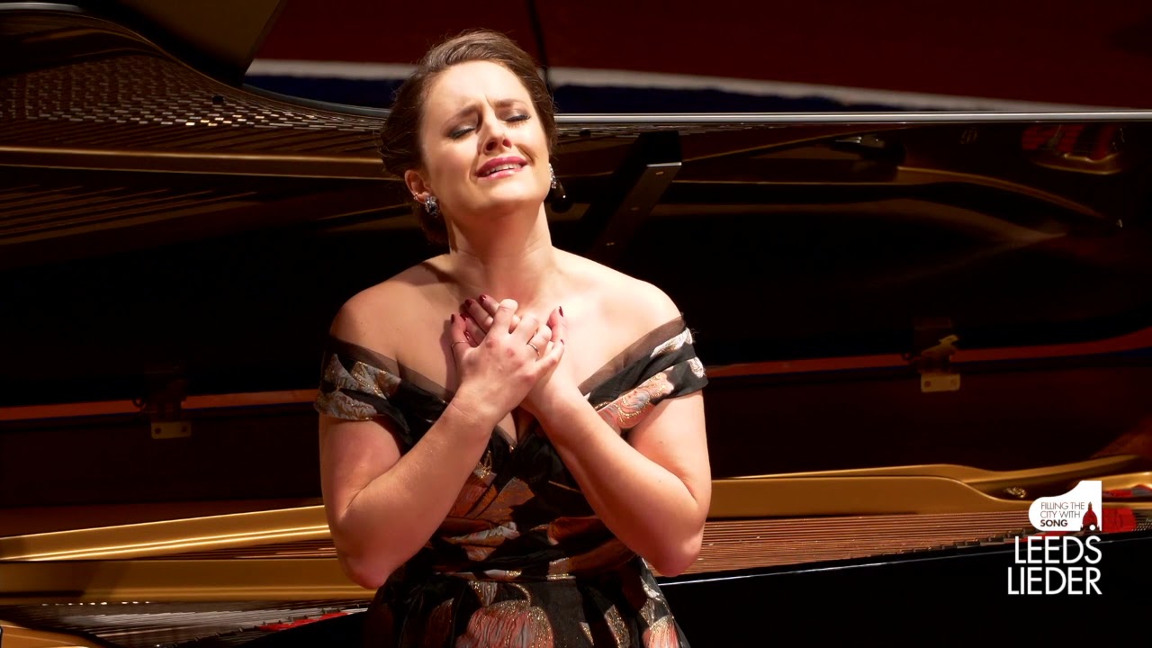 Louise Alder and Joseph Middleton - Edvard Grieg, Zur Rosenzeit
