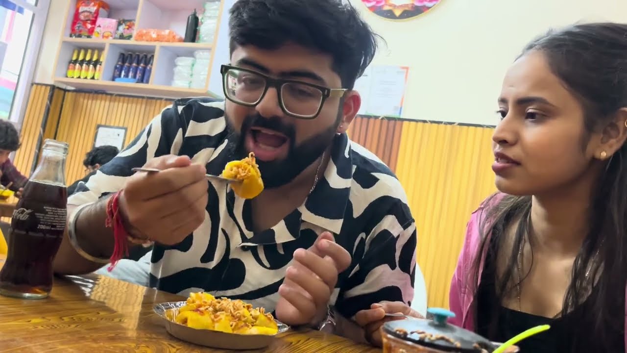 My First Food Vlog 😍 || Exploring Clement Town Dehradun | Nepali & Tibetan Food | Doon.Se | Vlog - 1