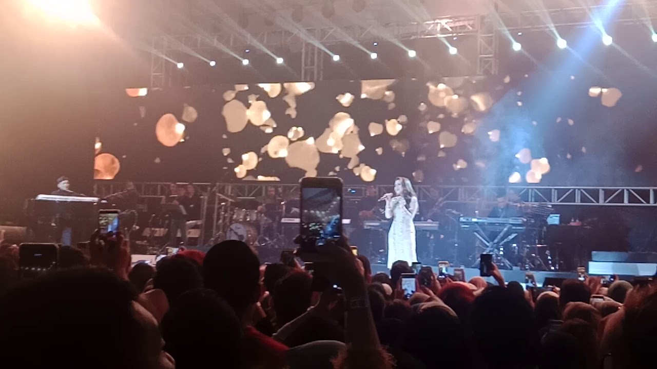 ROSSA - KINI (KONSER INSPIRASI CINTA - YOVIE N FRIEND'S) 
#Rossa #Yovie #KonserInspirasiCinta #SBY