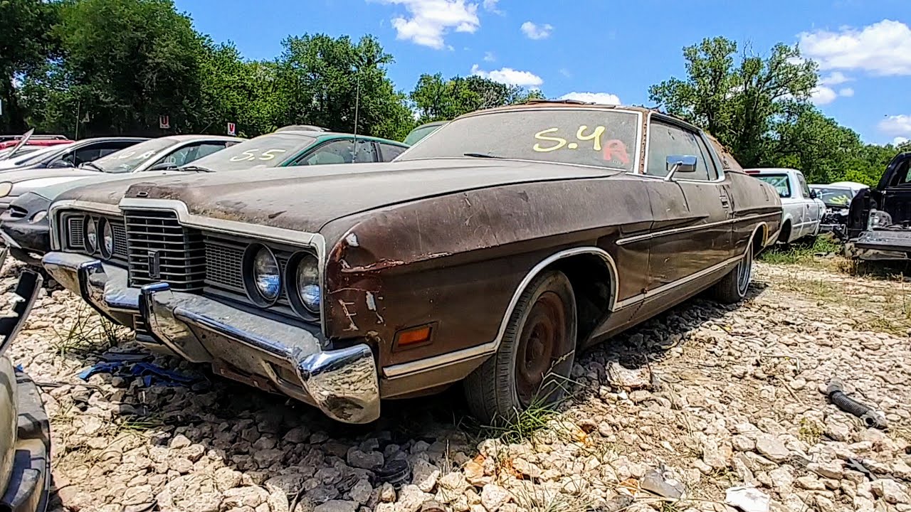 The Heat Is On In Texas! 1972 Ford LTD Junkyard Find