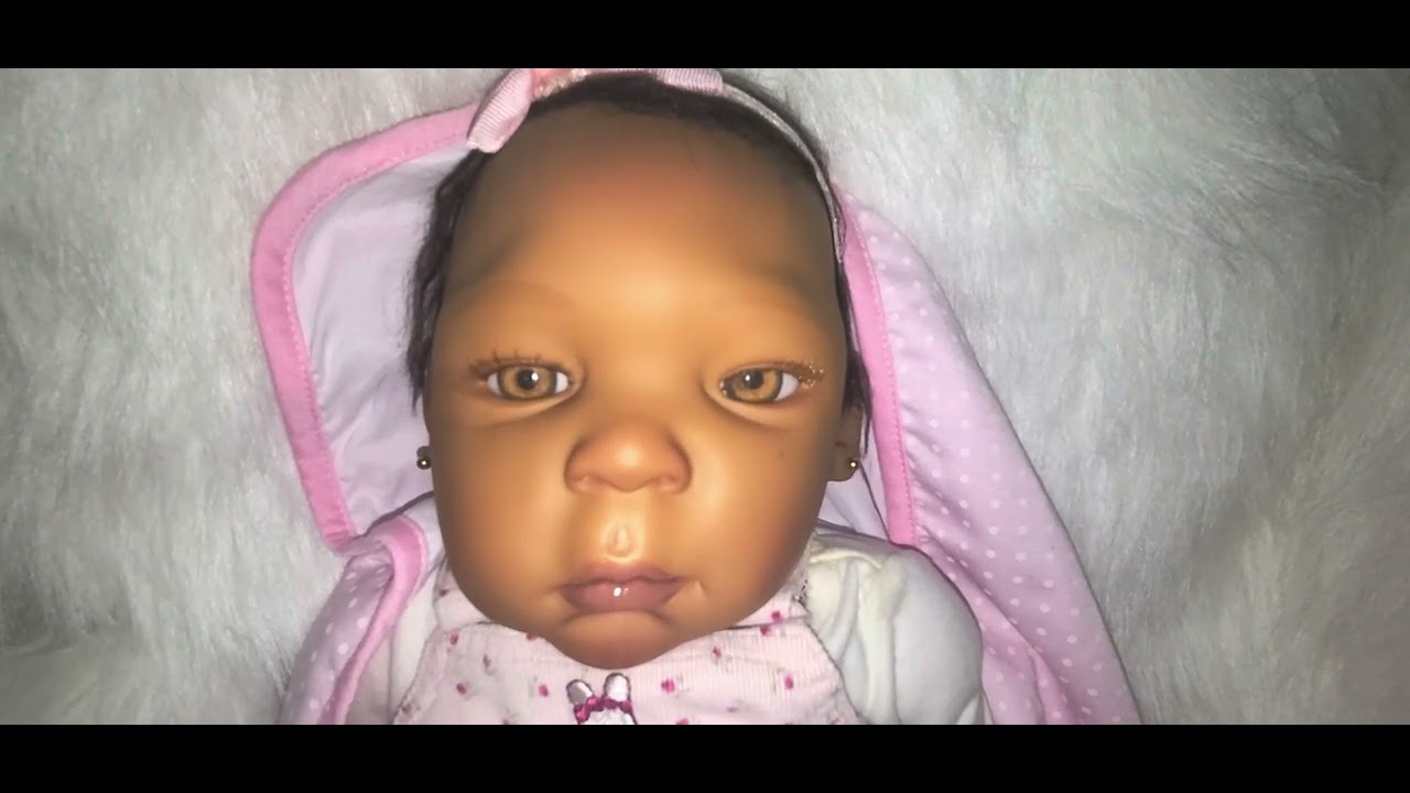 Box Opening Video for Leah Lorna aka Leah Retired Ashton Drake by Lorna Miller-Sands 11/8//24