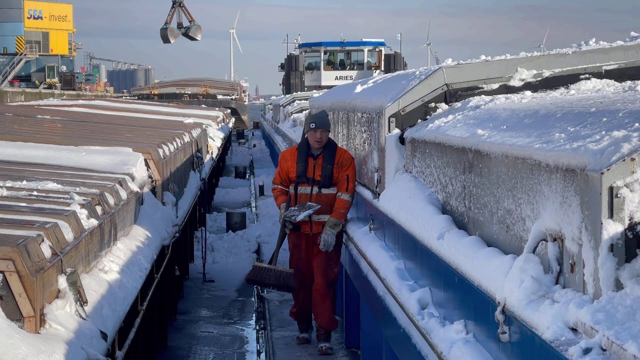 Titaanslak lossen in wintersferen