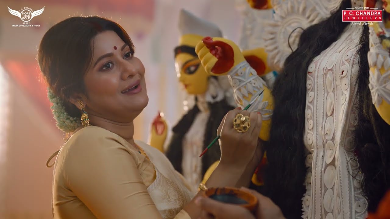 P.C. Chandra Jewellers | Cheyechhi Maa Ami Tumi Hote Full Song