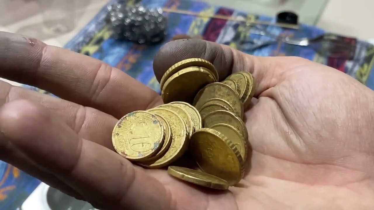 PULIZIA MONETE CON MACCHINA ULTRASUONI