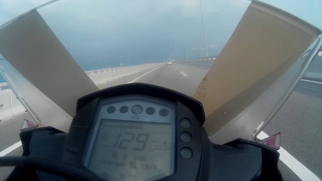 KTM RC250r - test top speed at Penang 2nd Bridge (BoyPedrosa)