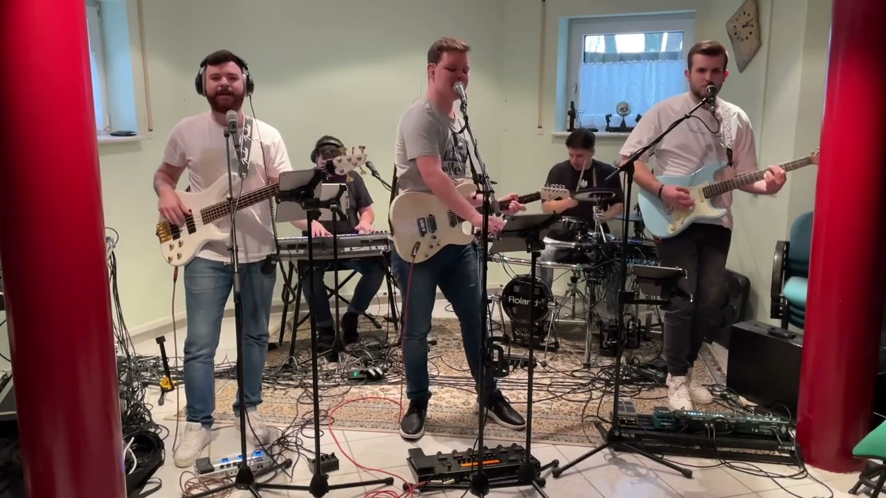 Combo Band - Christin