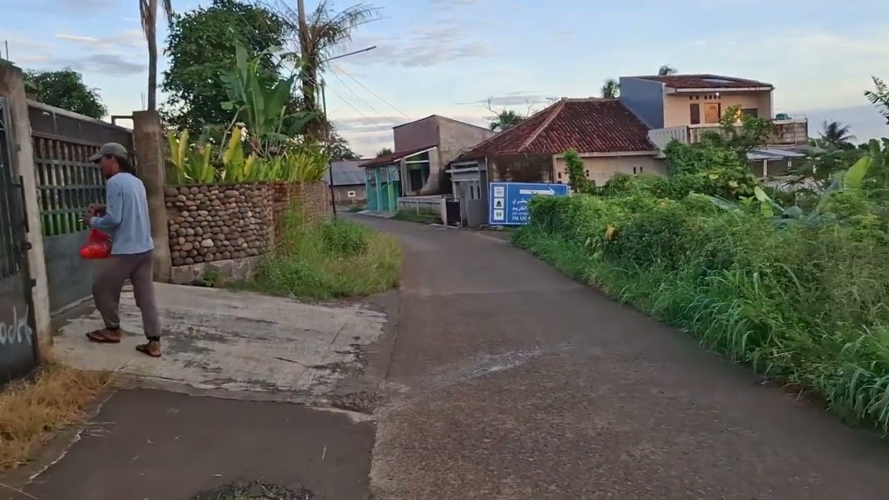 Jelajahi kp. Peuntas desa Petir, Kec. Dramaga, Kab. Bogor, Jawa Barat.