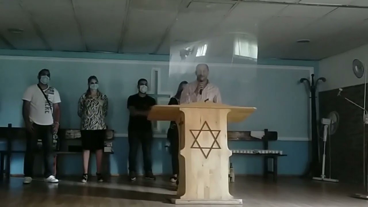 MATRIMONIOS  DE LA IGLESIA DE PRAVIA COMPARTEN CONSEJO