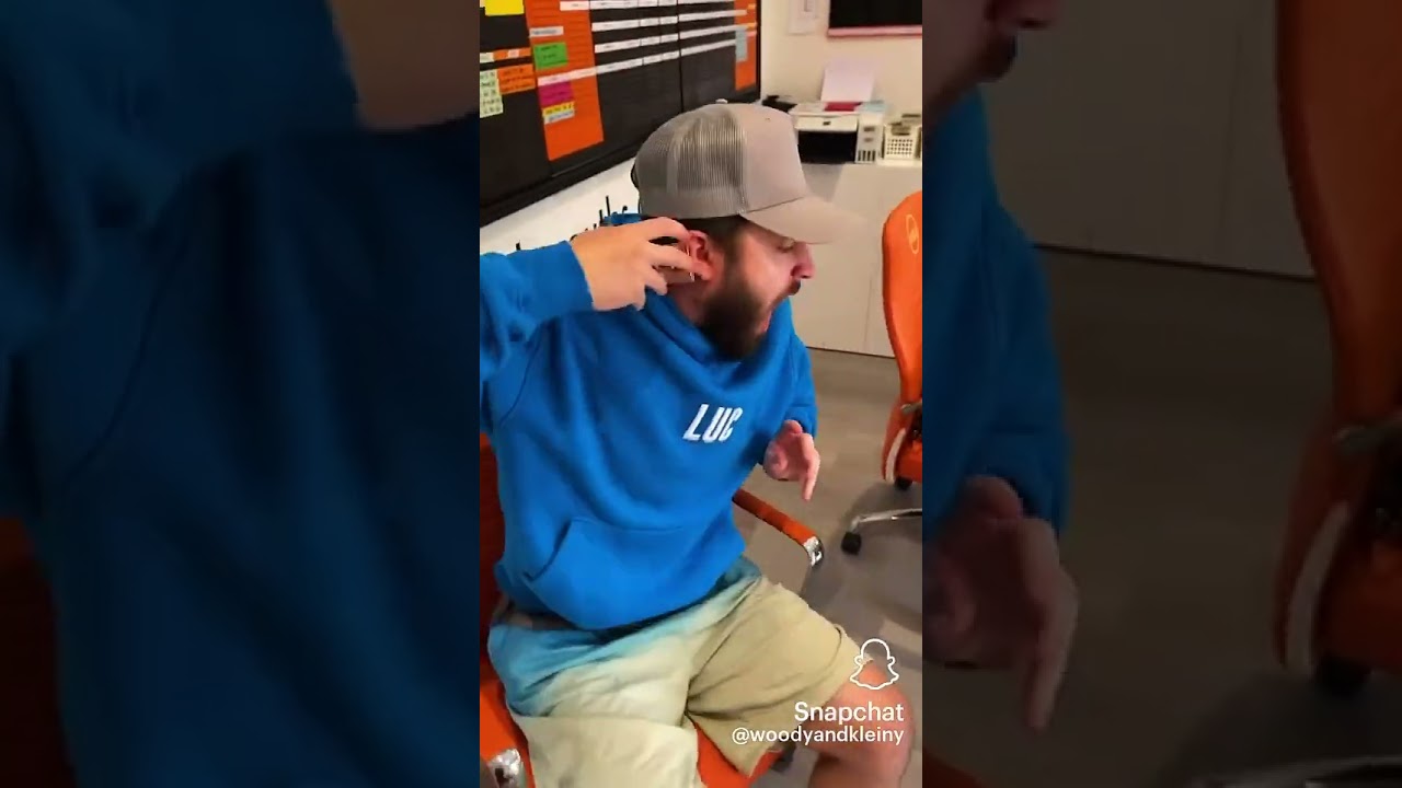 Mouse trap prank