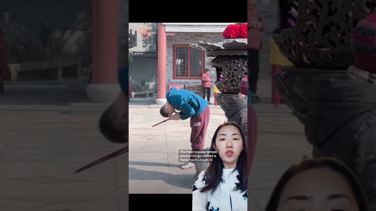 Why are foreign tourists flocking to Chinese temples? #china #chinese #temple #prayer #tourist
