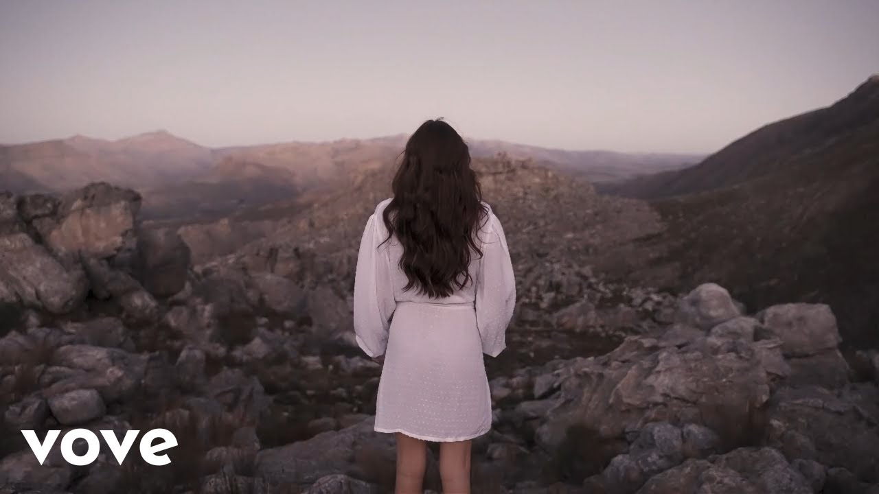 Novi X Olivier - A Silent Pain (Official Music Video)