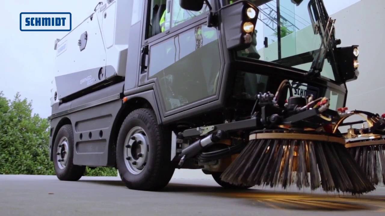 Schmidt Swingo 200+ Compact Sweeper