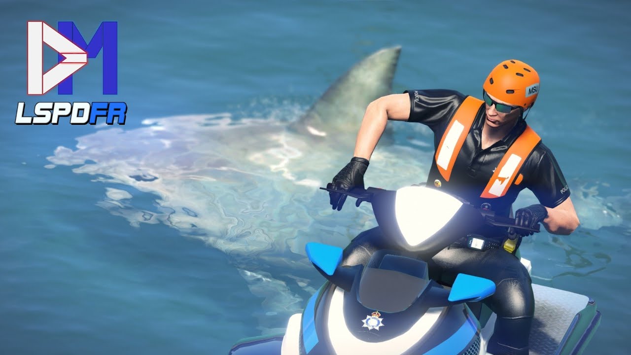 SHARK ATTACK! | GTA 5 British Police Mod - UK LSPDFR
