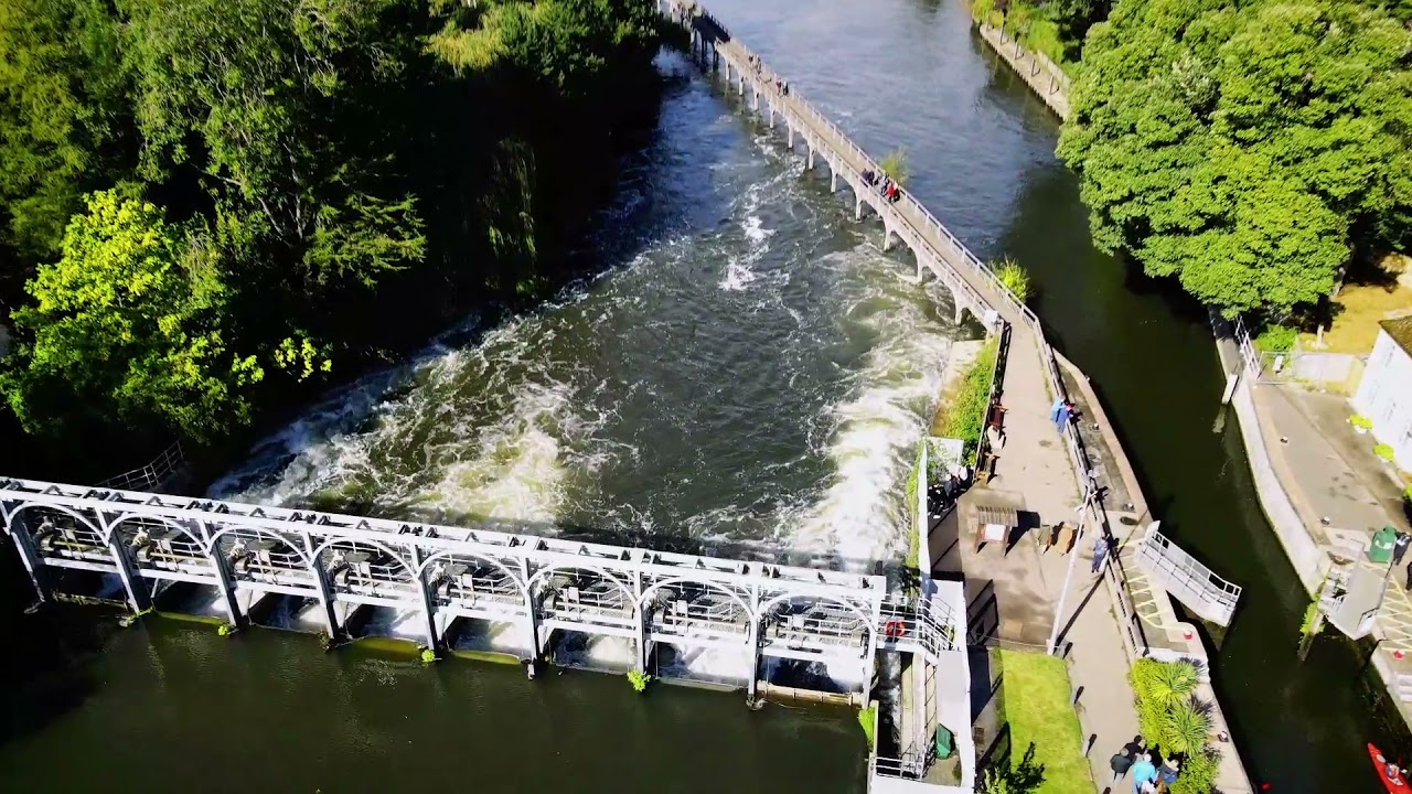 Marsh Lock and Wier Henley on Thames