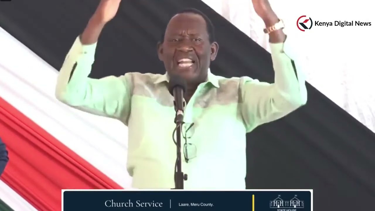 RUTO IN STITCHES AS MP MPURU ABURI HILARIOUSLY SPEAKS IN FRONT OF HIM IN MERU!!