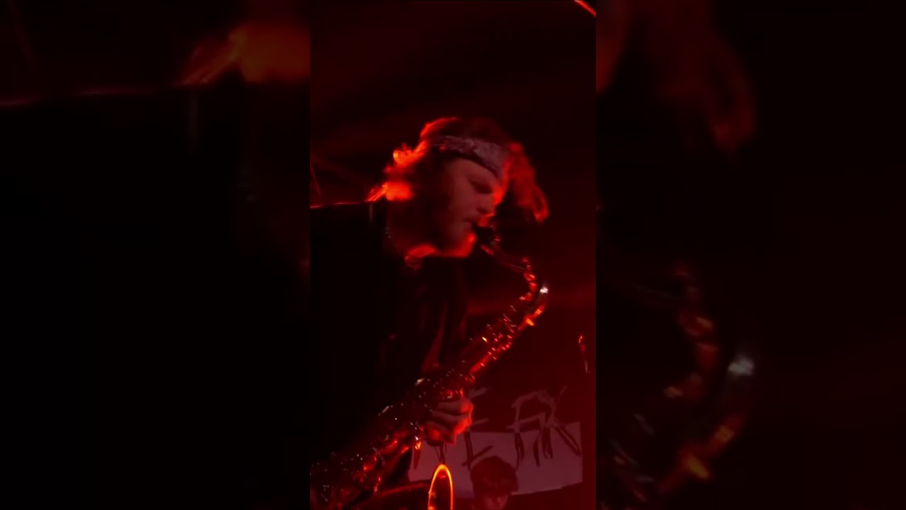 THIS is how you start a metal song👁️ 