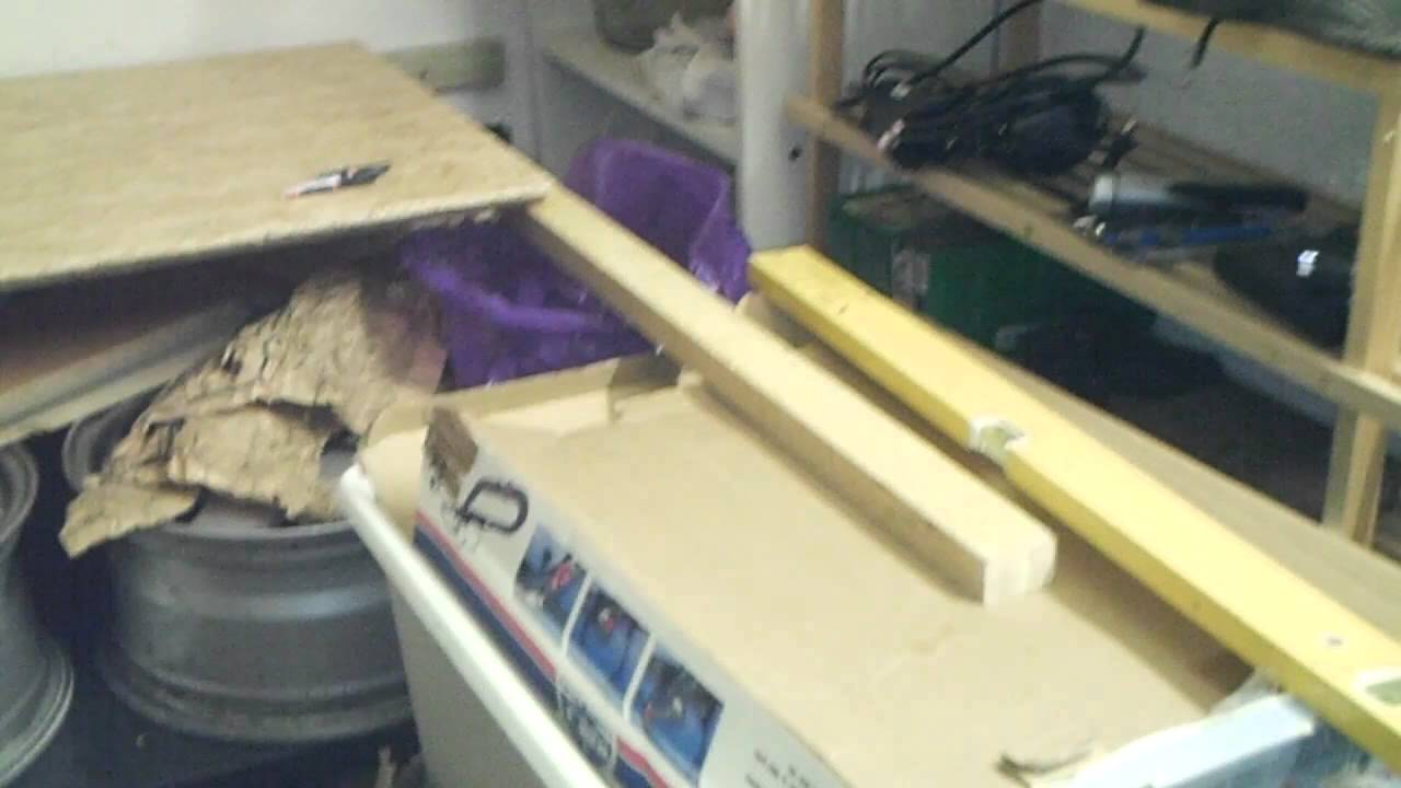 Garagenausbau f&uuml;r Modellbahnprojekt
