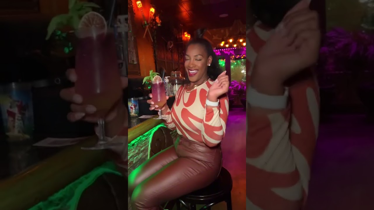 Chicago Bars: Esmeralda&rsquo;s Lounge in Humboldt Park