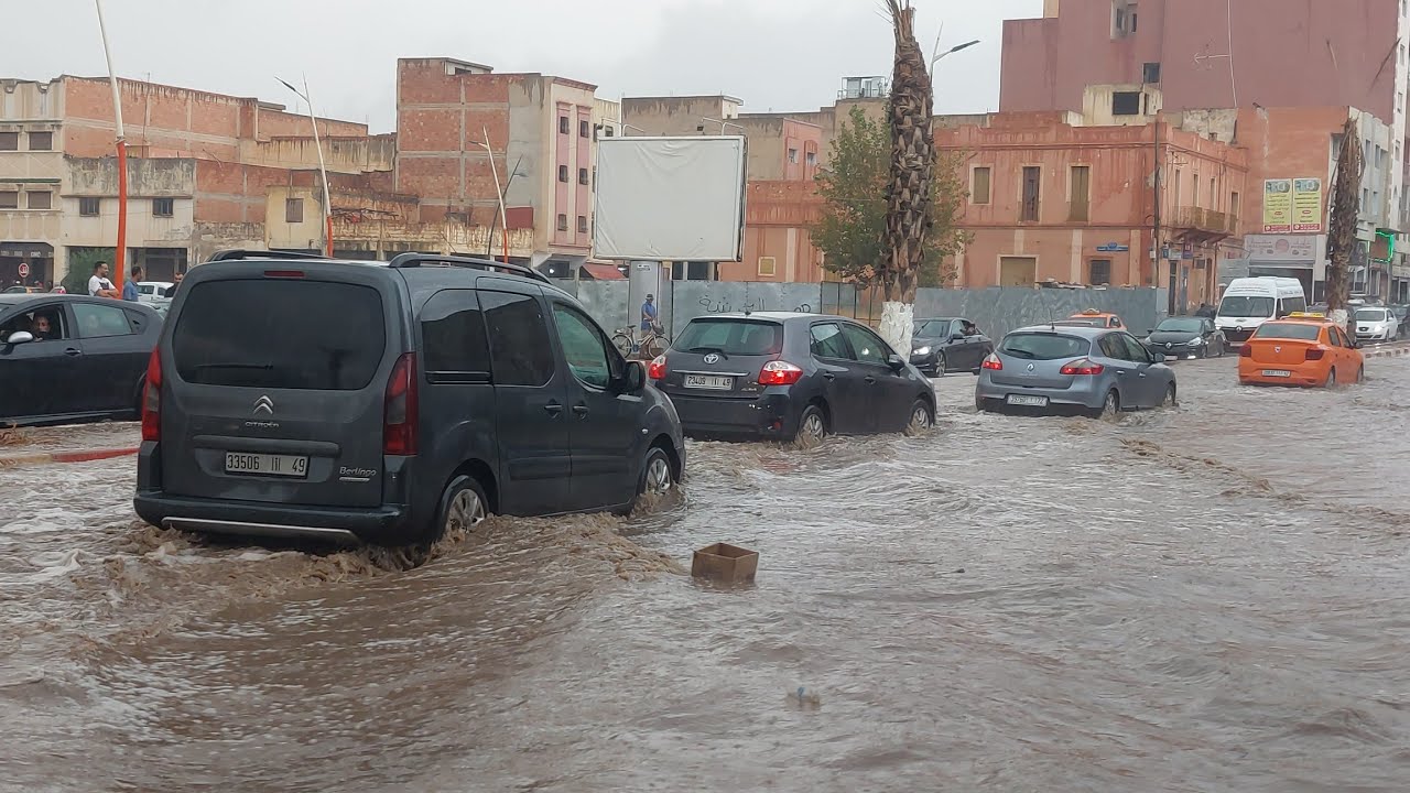 أمطار غزيرة اليوم في منطقة الشرقية بركان